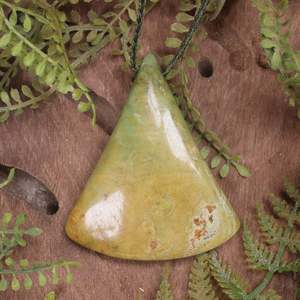 NZ Greenstone Medium Freeform Pendant (BX578) Flower Jade Pounamu