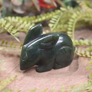 Pounamu Sculptures Touchstones: NZ Greenstone Rabbit Sculpture (BW765) Kawakawa Pounamu