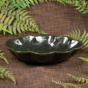 NZ Greenstone Bowl (BT798) Rimu Pounamu