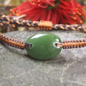 NZ Greenstone Adjustable Cord Bracelet (BX360) Kawakawa Pounamu
