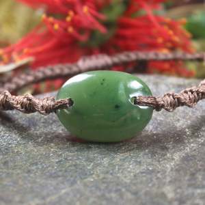NZ Greenstone Adjustable Cord Bracelet (BX358) Kawakawa Pounamu