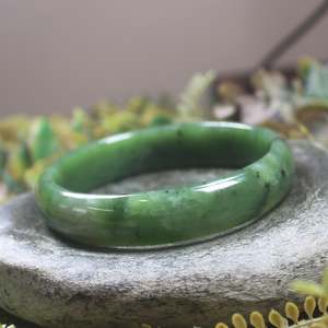 NZ Greenstone Bangle 64mm (BT546) Hapopo Pounamu
