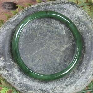 NZ Greenstone Bangle 62mm (BT568) Kawakawa Pounamu