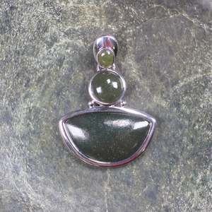 NZ Greenstone Sterling Silver Medium Pendant (BW822) Rimu Pounamu