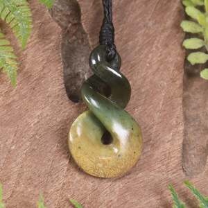 NZ Greenstone Small Twist Pendant (BW033) Flower Jade Pounamu