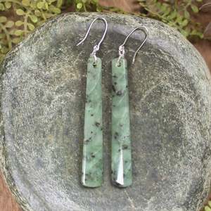 NZ Greenstone Medium Roimata Earrings (BX775) Hapopo Pounamu