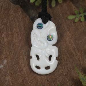 Pendants: NZ Bone Small Hei Tiki Pendant (BW553)