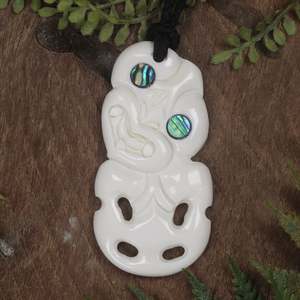 Pendants: NZ Bone Medium Hei Tiki Pendant (BW554)