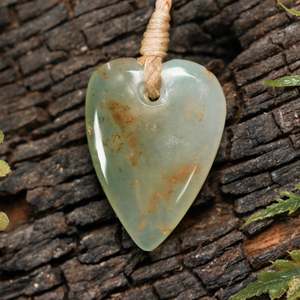 Pendants: Chrysoprase XSmall Heart Pendant (AK270)
