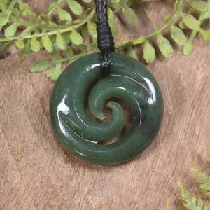 NZ Greenstone Small Koru Pendant (BX623) Kawakawa Pounamu