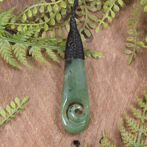 NZ Greenstone Medium Roimata with Koru Pendant (BX909) Hapopo Pounamu