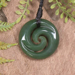 NZ Greenstone Small Koru Pendant (BX620) Kawakawa Pounamu
