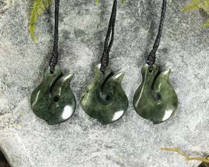NZ Greenstone Small Hei Matau Pendant (BM683) Rimu Pounamu