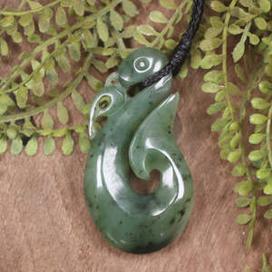 NZ Greenstone Medium Manaia Pendant (CA453) Hapopo Pounamu