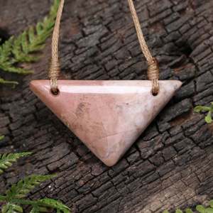 NZ Rhodonite Small Kōuma Breastplate Pendant (BT789)