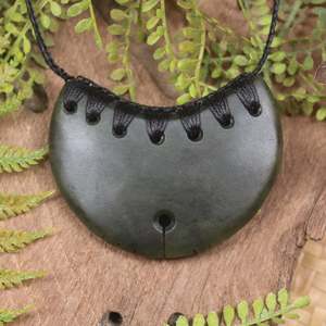 NZ Greenstone Medium Kōuma Breastplate Pendant (BN111) Rimu Pounamu