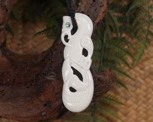 NZ Bone Large Manaia Pendant (BB362)