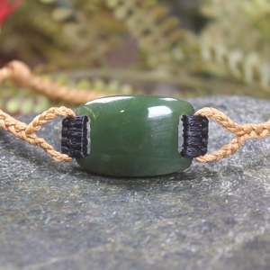 NZ Greenstone Adjustable Cord Bracelet (BX401) Kawakawa Pounamu
