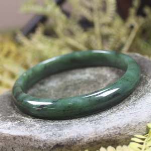 NZ Greenstone Bangle 66mm (BT593) Hapopo Pounamu