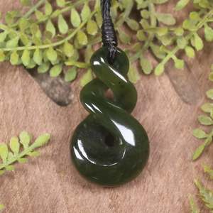 NZ Greenstone Small Twist Pendant (CA009) Rimu Pounamu