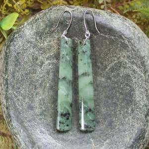 NZ Greenstone Medium Roimata Earrings (BX772) Hapopo Pounamu