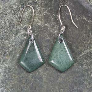 NZ Greenstone Small Roimata Earrings (AE356) Kawakawa Pounamu