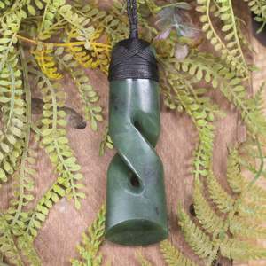 NZ Greenstone XLarge Toki Twist Pendant (CA257) Hapopo Pounamu