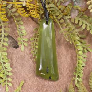NZ Greenstone Small Toki Pendant (BX842) Tangiwai Pounamu