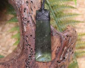 NZ Greenstone Small Toki Pendant (BA050) Rimu Pounamu