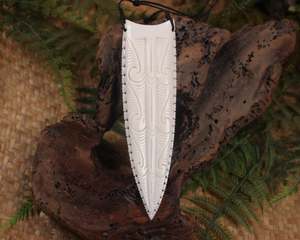 Bone XXLarge Niho Taniwha Tooth Pendant (CA801)