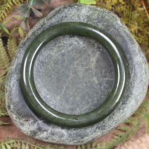 NZ Greenstone Bangle 64mm (CA272) Rimu Pounamu