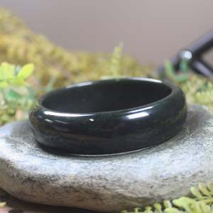 NZ Greenstone Bangle 64mm (BX811) Kawakawa Pounamu
