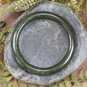 NZ Greenstone Bangle 67mm (CA190) Rimu Pounamu