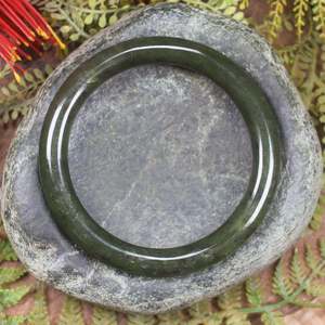 NZ Greenstone Bangle 66mm (CA173) Rimu Pounamu