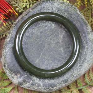 NZ Greenstone Bangle 61mm (CA171) Rimu Pounamu