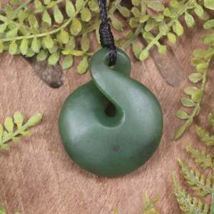 NZ Greenstone Small Twist Pendant (BX083) Hapopo Pounamu