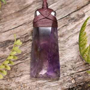 Gemstone Necklace: Amethyst Small Toki Pendant (BT757)