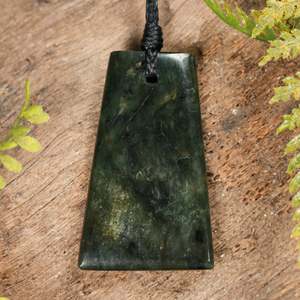 NZ Greenstone Small Freeform Toki Pendant (BT691) Rimu Pounamu