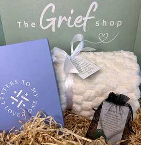 Pre Curated Gift Boxes: Treasured Memories