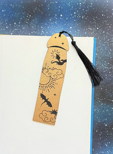 Accessories: Gold Onyx Cockmark  | Bookmark