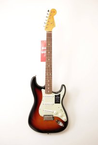 Electric Guitars: Fender Vintera II 60’s Stratocaster – 3 Colour Sunburst