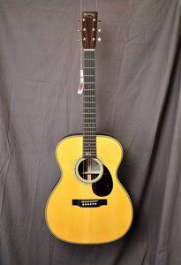 Acoustic Guitars: Martin 000-28EC Eric Clapton