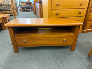 Dankse mobler Bronx rimu entertainment unit The Heart Of Rimu Furniture co