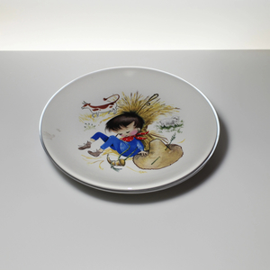 Crown Lyn Nursery Rhyme Plate - Heritage Trading Company