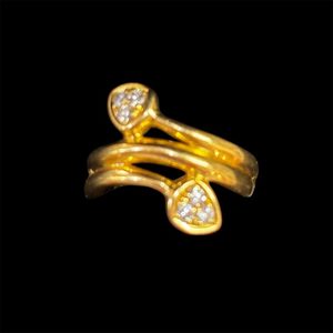 CT889811 - Snake Ring 18ct with 6 Diamonds - Heritage Trading Company