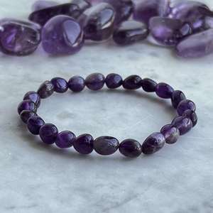 Products: Amethyst bracelet - The Hidden Gem