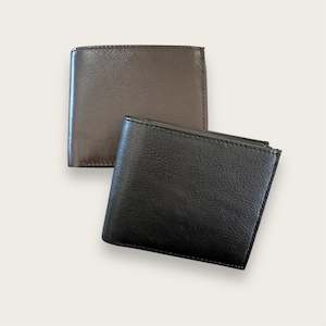 New Arrivals: Men's Bifold Leather Wallet