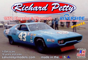 Plastic Models: Salvinos JR 1/25 '72 Plymouth Petty #43 Ri