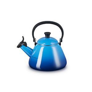 Stovetop Kettles: Le Creuset Kone Kettle 1.6L Azure Blue