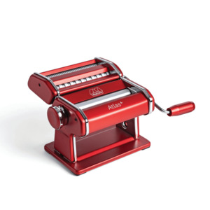 Kitchenware: Marcato Atlas Plus Pasta Machine Red